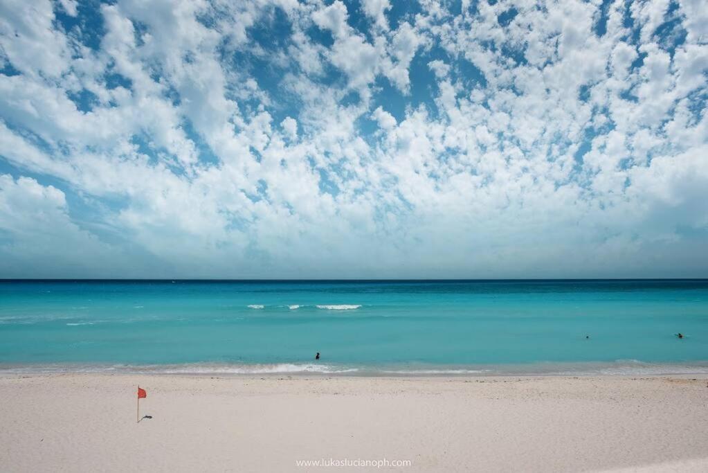 Estudio A Pie De Playa, Increibles Vistas, Amanecer, Atardecer, Balcon, Gym, Jacuzi, 1807 Apartment Cancun Exterior photo