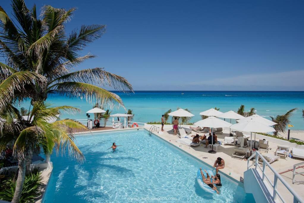 Estudio A Pie De Playa, Increibles Vistas, Amanecer, Atardecer, Balcon, Gym, Jacuzi, 1807 Apartment Cancun Exterior photo