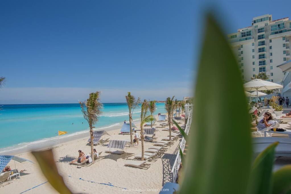 Estudio A Pie De Playa, Increibles Vistas, Amanecer, Atardecer, Balcon, Gym, Jacuzi, 1807 Apartment Cancun Exterior photo