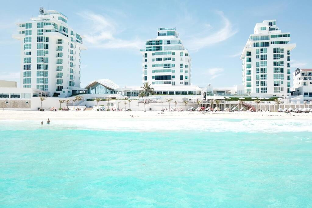 Estudio A Pie De Playa, Increibles Vistas, Amanecer, Atardecer, Balcon, Gym, Jacuzi, 1807 Apartment Cancun Exterior photo